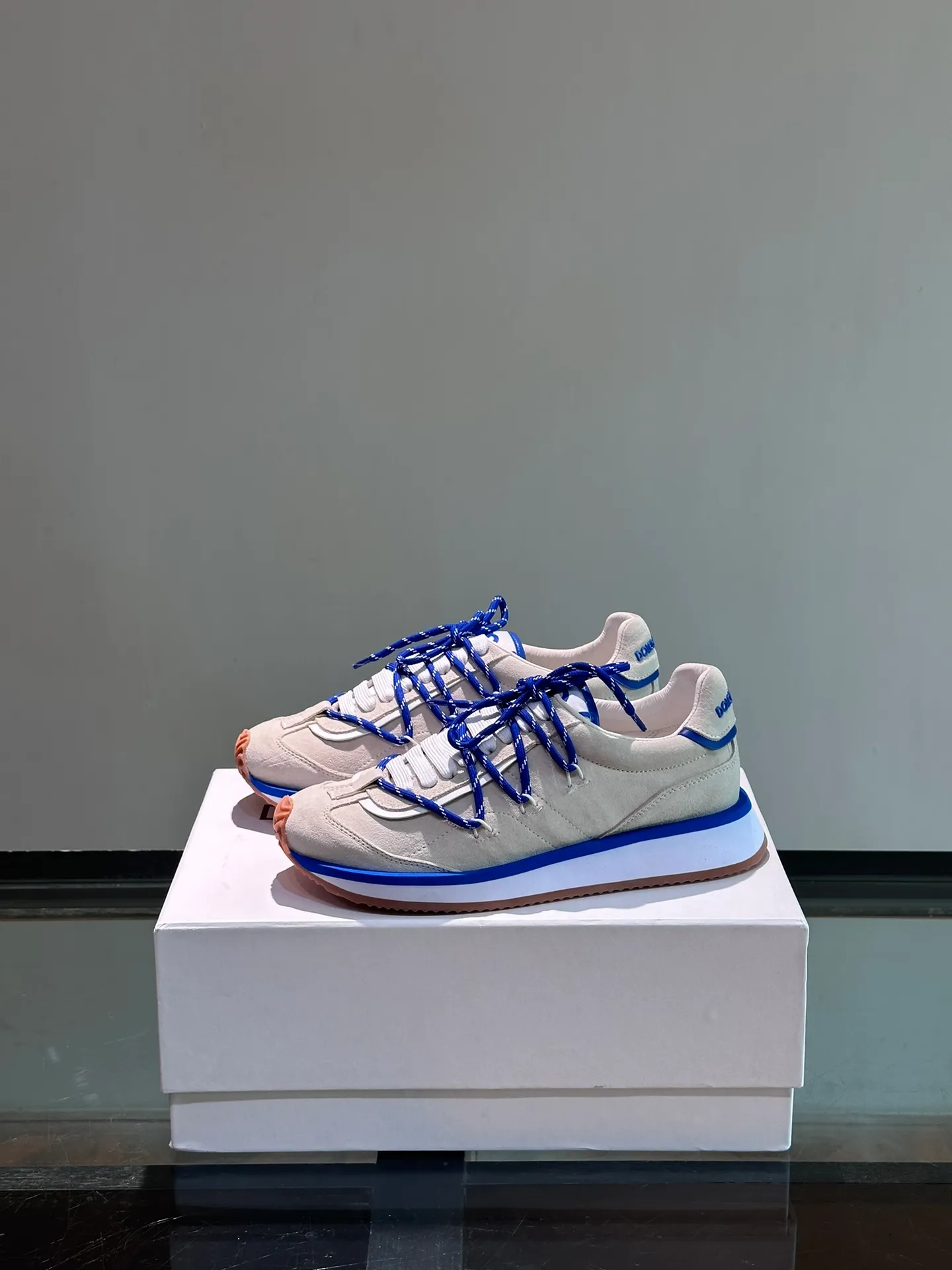 Men's shoes 💰p460 "DG" new men's casual sports shoes! The contrasting color design is eye-catching, fashionable and versatile, and can add luster to various looks. The exquisite design with unique dynamic vitality and modern atmosphere shows modern elegance. Size: 38-44 (45 customized)